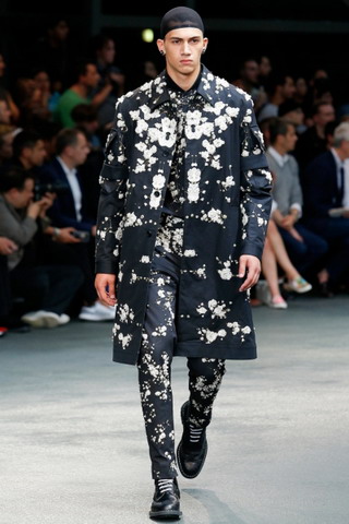 Givenchy / - 2015