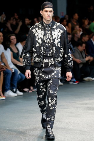 Givenchy / - 2015