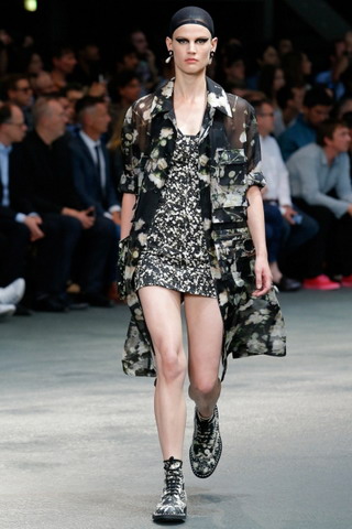 Givenchy / - 2015