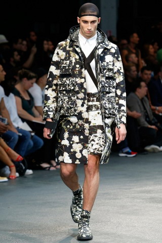Givenchy / - 2015