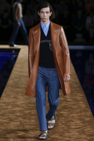 Prada / - 2015