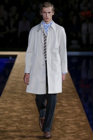Prada / - 2015
