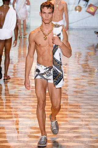 Versace / - 2015